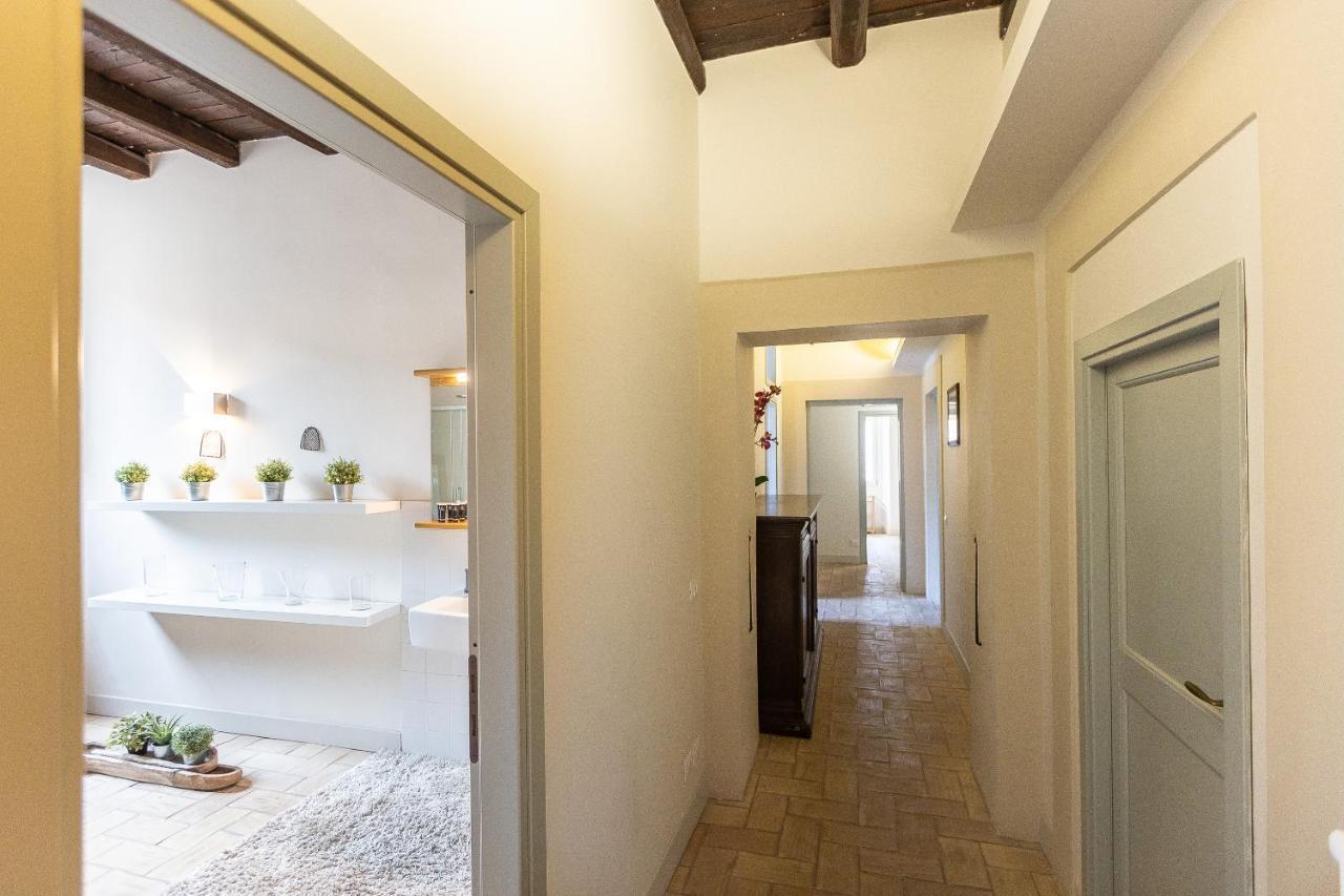Rome Historical Apartment - Arco Dei Banchi Kültér fotó